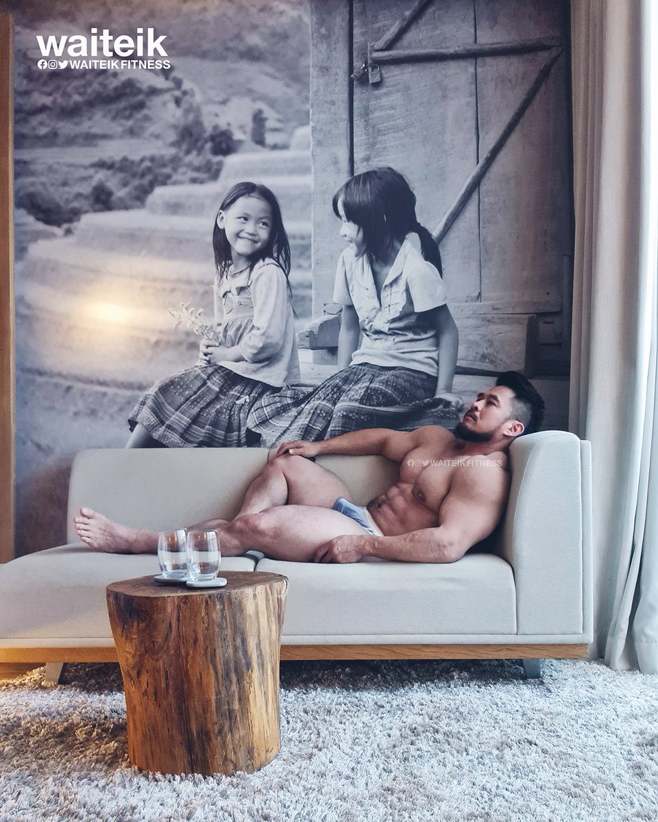 WaiTeikFitness's tweet photo. Wanderlust with Wai Teik.
Discover Fusion Suites Sai Gon - a funky haven with breathtaking city views through expansive windows. The cosy, muted-toned oasis offers a spacious layout with a comfy couch and side table - my perfect spot for lounging! 
#waiteikfitness https://t.co/IKfJwZGoaM