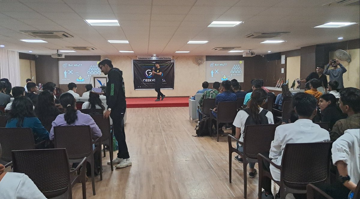 qoneqtapp's tweet photo. Big shoutout to GeekVishwa for having us as their Gold Sponsor! ✨The event was a blast, and we're grateful to be part of such an amazing tech community. Thanks to everyone who made it a success!🚀
@viit_pune @geeksforgeeks
#VIIT #GeekVishwa #Qoneqt #gfg https://t.co/vwu8hGLDzz