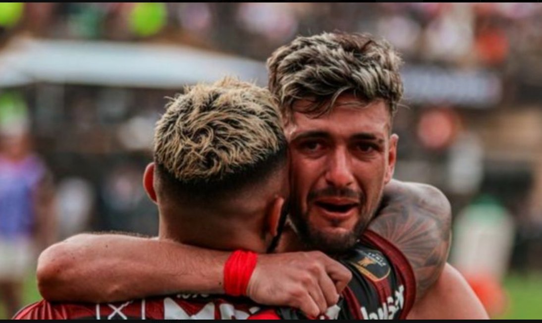 OficialSala12's tweet photo. A Libertadores do Flamengo em 2019 rendeu umas fotos muito absurdas, tá maluco https://t.co/47y7Z6yVjG
