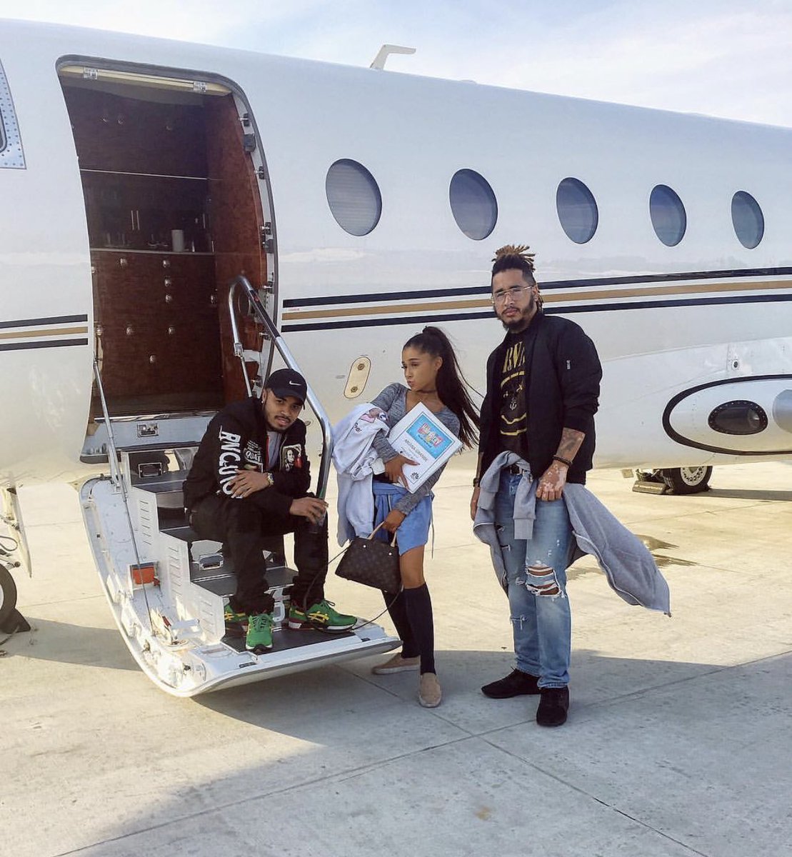 tbsagb's tweet photo. tbhits via instagram 7 years ago today, ‘Supa dupa ✈️ w/ @arianagrande & @mykallife #PJLife #MoonlightDistrict’ (23rd november 2016) https://t.co/bKiGqWN6CR