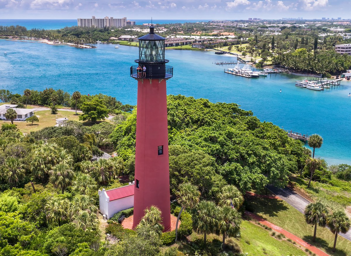 Jupiter Lighthouse tweet media
