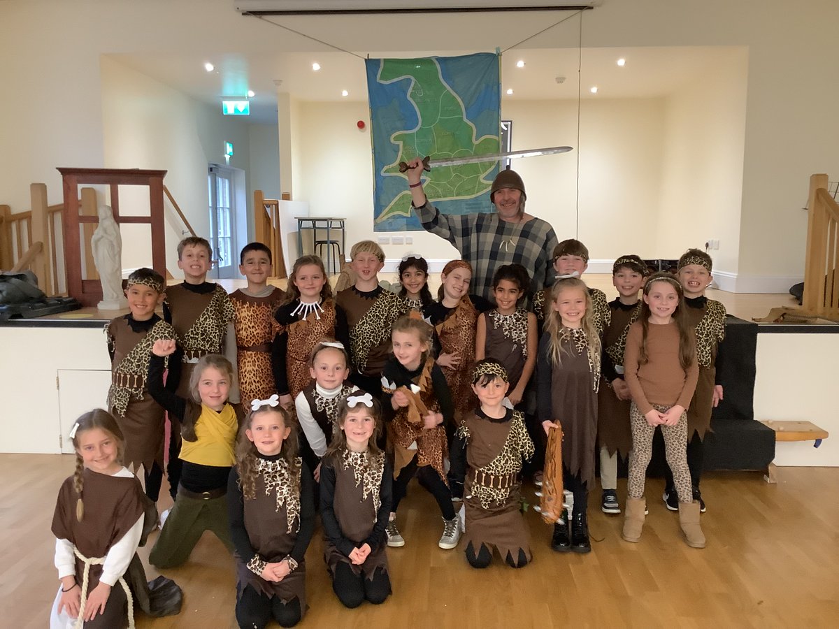 ursuline_prep's tweet image. Lower One enjoyed a very immersive day during their Stone Age Workshop last week. They explored artefacts, built a model of Stonehenge and even had a go at ‘shooting’ a deer with a bow and arrow. They all had a great time! #weareursulineprep #history #immersiveeducation