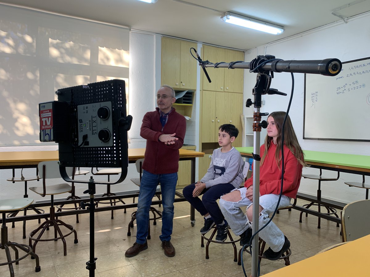 ESCOLA SADAKO tweet media