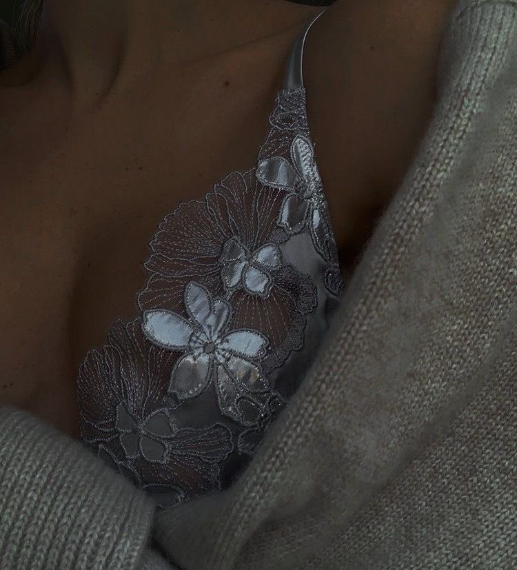 flowers bras by fleur du mal