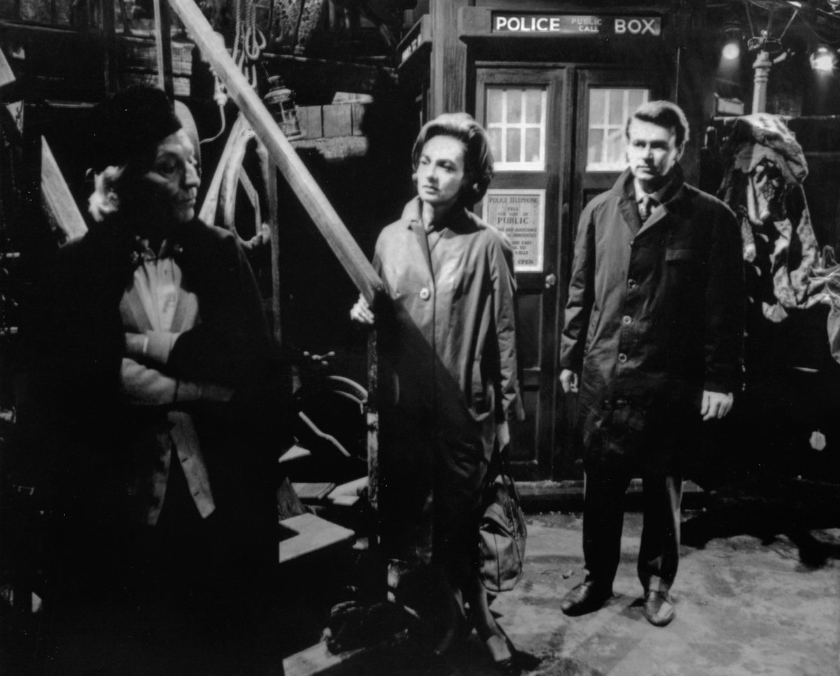 claytonhickman's tweet image. It’s the 60th anniversary of #DoctorWho today, so here’s a special treat: a colourisation & restoration of a *never-previously-published* photo from the pilot!
William Hartnell, Jacqueline Hill & William Russell on the junkyard set in Lime Grove D on Friday 27 September 1963.