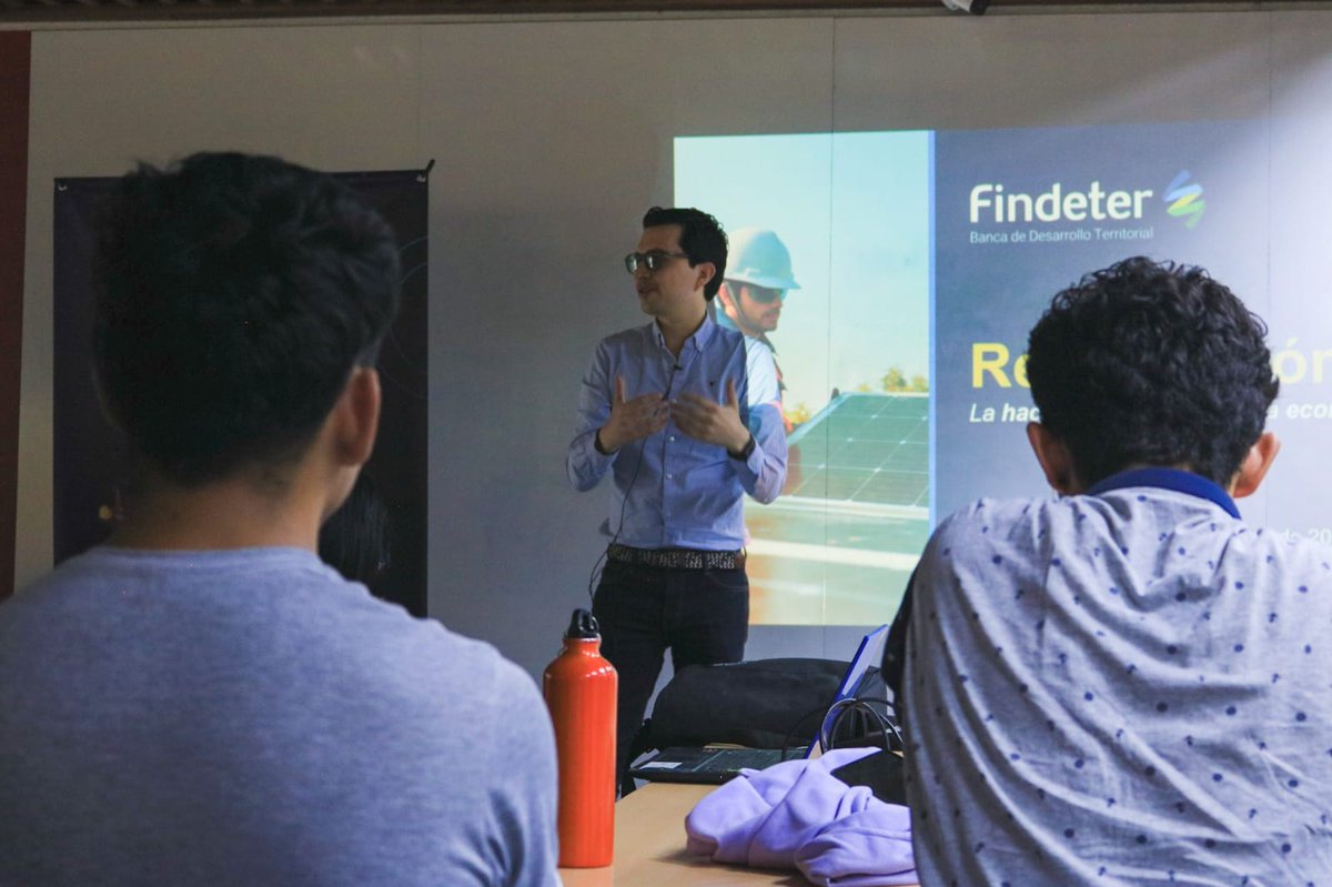 Lab101UNAL's tweet image. Después de la Regionathon liderada por @Findeter, llegaron 16 prototipos y propuestas poderosas para que desarrollemos una solución digital que beneficie a la #economíapopular.

Conocimiento de nuestros estudiantes @UNALOficial al servicio del país @LabPazUNAL @BogotaUNAL