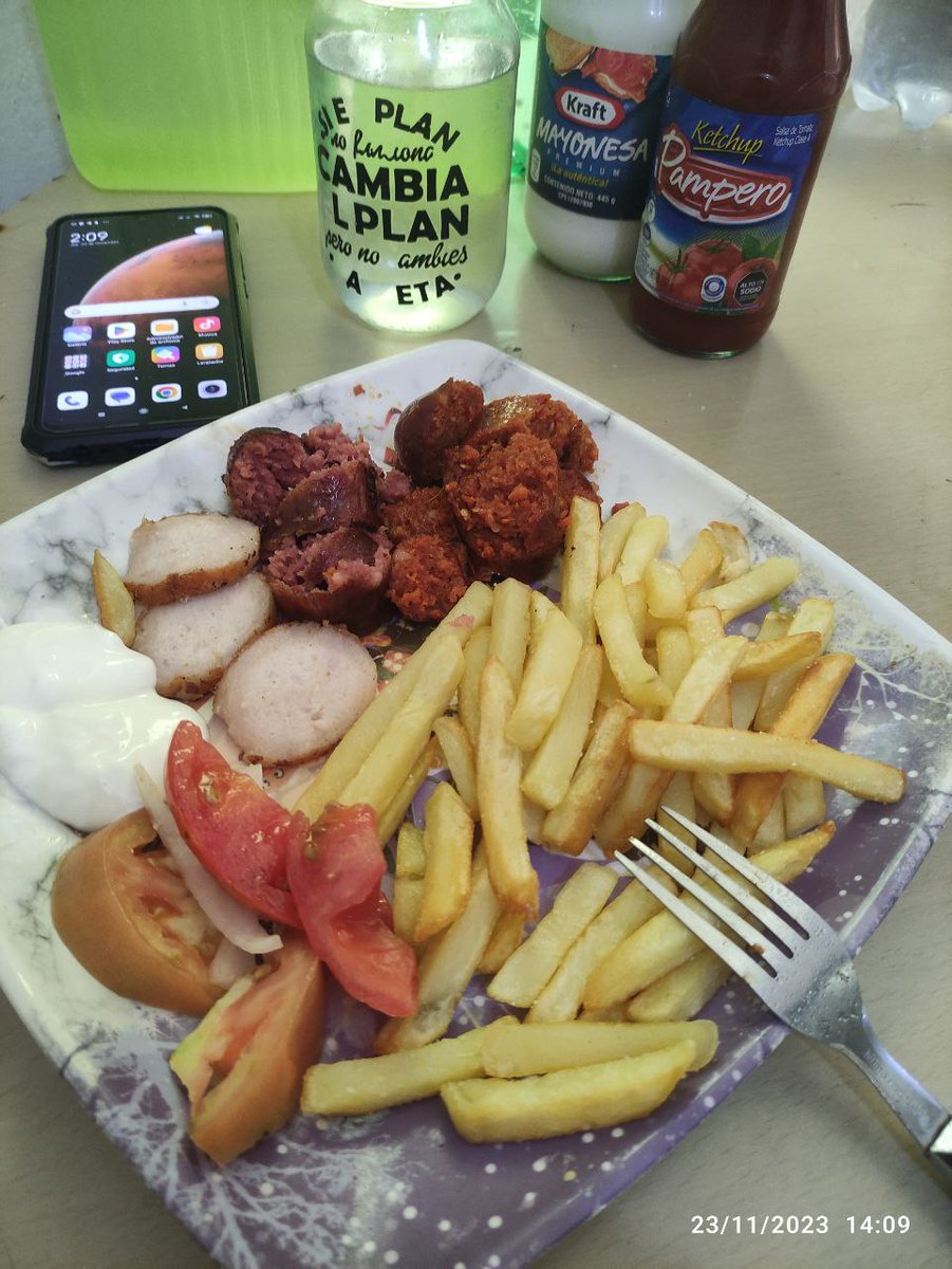 🇻🇪😊 Almorcemos 💪

#23novembre
