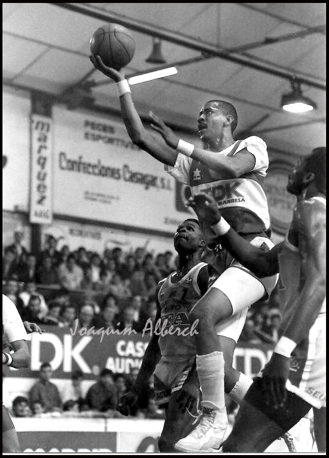 GRADA D’ANIMACIÓ 🔴⚪️ tweet media