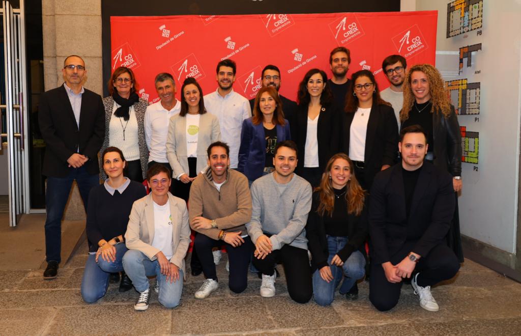 DiputacioGirona's tweet image. Aviat començarà la gala de la 4⃣a edició dels #PremisProjectat de la #DdGi ❗

🧑‍💼8 projectes empresarials gironins que han rebut 40 hores d'assessorament personalitzat i gratuït cadascun.

📈Objectiu: impulsar el seu negoci cap a l'èxit.

#COCREIX #FonsUECat #PromoecoDdGi