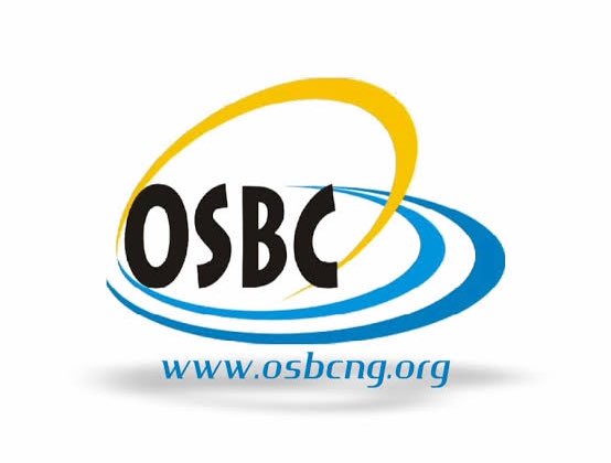 InsideOsogbo's tweet photo. THROWBACK THURSDAY 

"Ikán pa'wọ́pọ̀, ikán mọ'lé
Èèrùn para pọ̀, wọ́n mọ àgìyàn
Àwọn oyin parapọ̀, wọ́n m'afára
Torí ọjọ́ iwájú àwọn ọmọ wa
Ẹjẹ́ ká pa'wọ́pọ̀, tún Ìpínlẹ̀ Ọ̀ṣun ṣe."

Which of the old OSBC jingles was your favourite?

Let's have it. 😅 https://t.co/AEckZduFFs