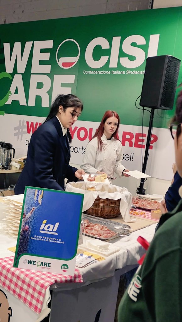 IAL_Nazionale's tweet photo. #IAL al Salone dell'#Orientamento #scuola #formazione #lavoro: @Job_Orienta, con gli allievi e gli operatori di @IAL_Lombardia,  #IAL_Emilia_Romagna e #IAL_FVG. Fino a domani allo stand @CislNazionale x raccontare ai ragazzi e alle loro famiglie servizi e attività della #ReteIAL https://t.co/xou7tGTJkK