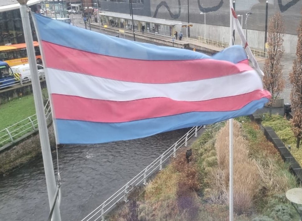 JEMsoc's tweet photo. Monday #TransDayOfRemembrance @RochdaleCouncil & @RochdaleYouthie @YourTrustRdale @WeActTogether flag raised, remembered those whose lives have been lost in acts of anti-transgender violence; Keath Silva's poem ex collection Lady Death; thanks @emmajsal for organising #Queeries https://t.co/OMNcNlnyuh