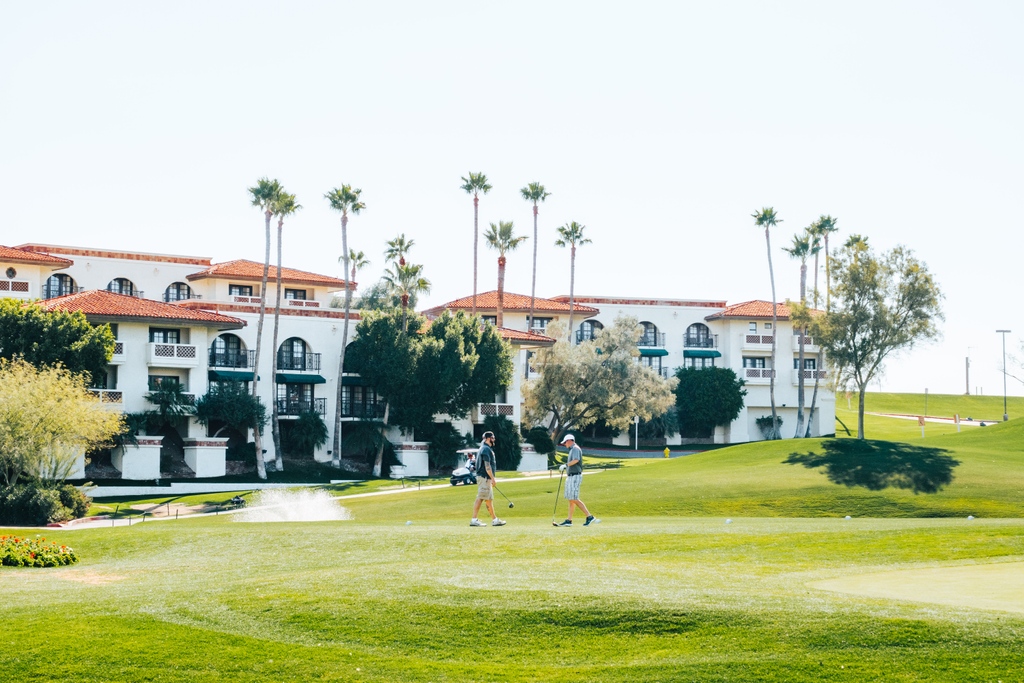When you can golf in the morning and make it to Thanksgiving dinner by the afternoon, it's a good day. // 📸 @austiinjohn

#ArizonaGolf #PhoenixResorts #ArizonaResorts #PhoenixGolf