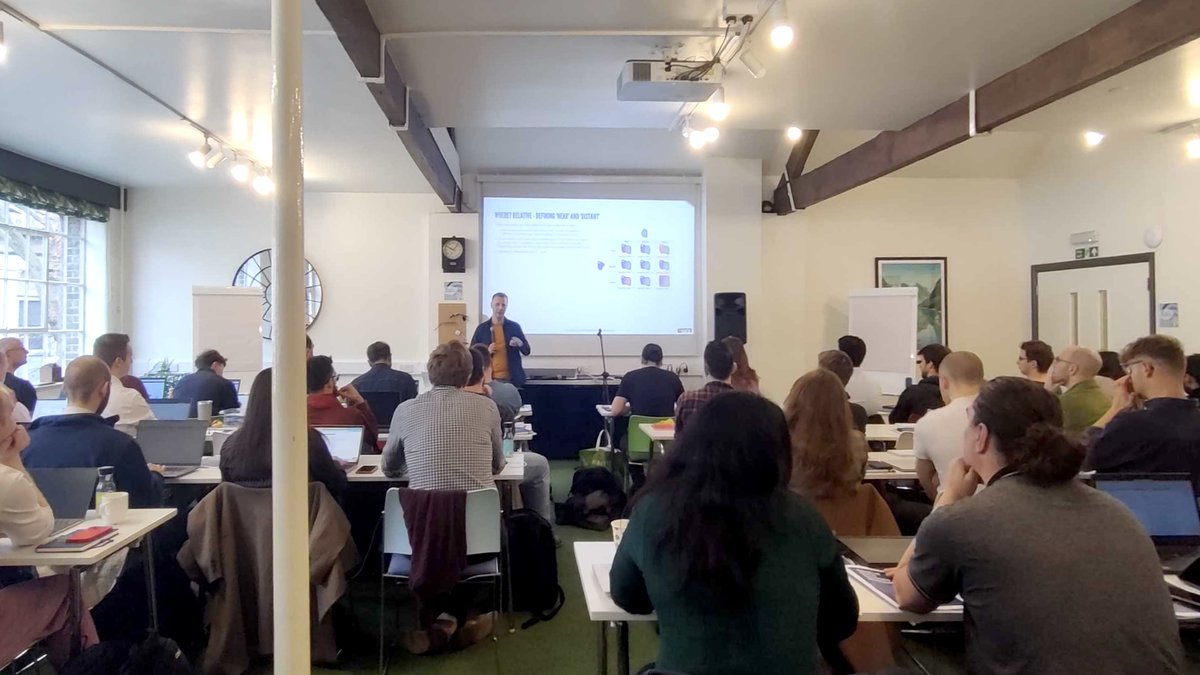 SDSC_Community's tweet image. That's a wrap on our final #SpatialDataScience Bootcamp of the year in London! 🌍👢
Shoutout to our stellar speakers: @adam_dennett (@UCL), @Stuart_Lynn (@turinginst) and our CARTO team, Ana Manzanares, Simon Wrigley, @helenmakesmaps & Argyrios Kyrgiazos 🚀