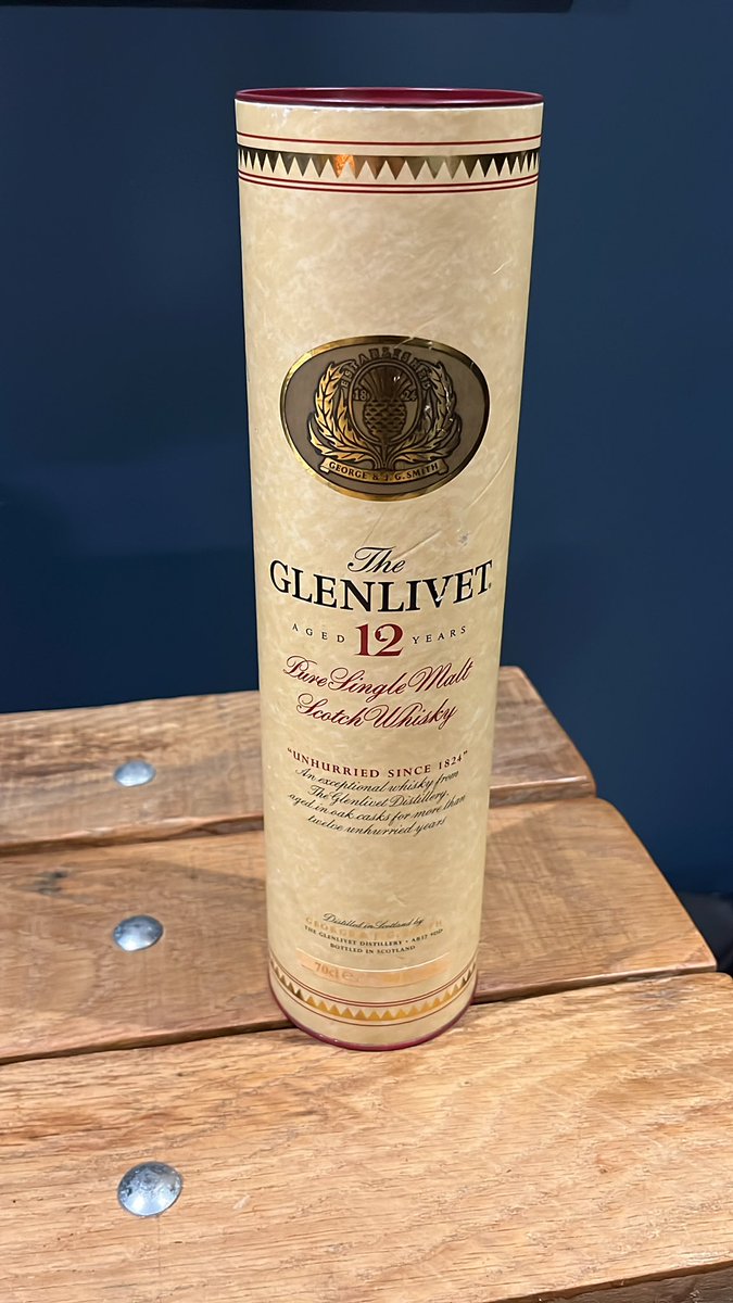 allthingsdough's tweet photo. @whiskyforjoe Hi, would you know when this would have been produced? Intact and undamaged. https://t.co/61Ir9CMGgE