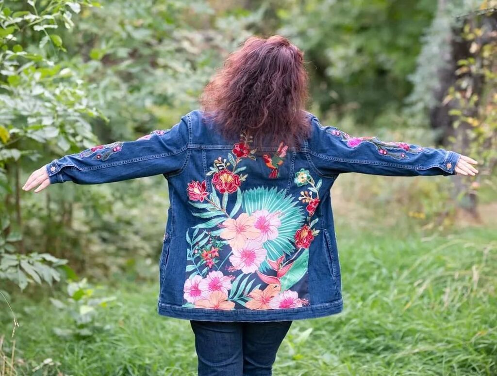 Our 'Afternoon Jungle' boho jacket is going to Louisiana!
Some flowers can always bloom 💐
.
.
.
#bohofashionstyle #bohohippiechicstyle #bohostyle #hippieclothes #bohemianhippie #bohohippiestyle #bohohippiestyle #bohofashion #bohohippie #bohohippy #bohemianstyle #bohohippiest…