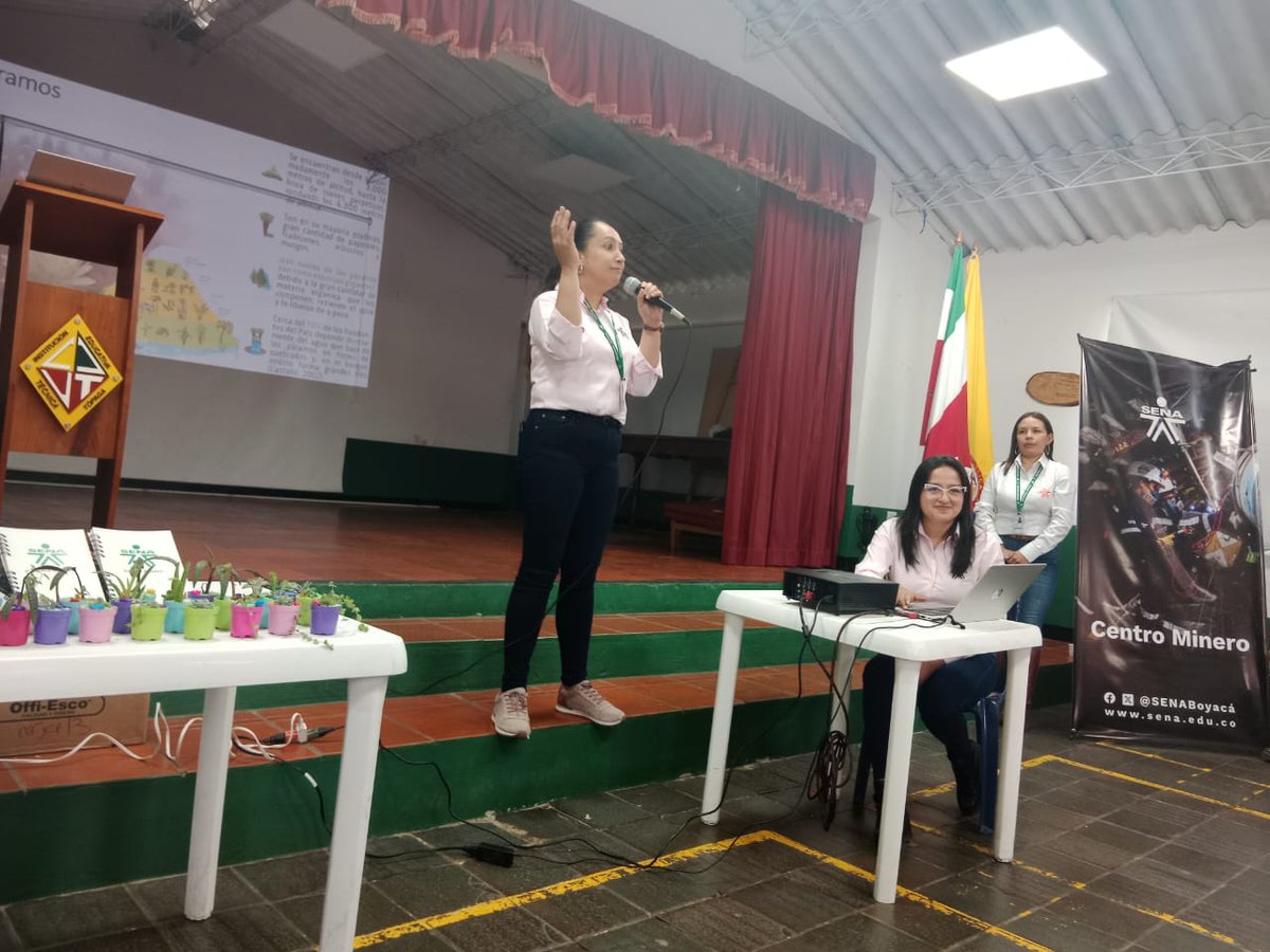 Nuestros Semilleros del <a href="/CNTR_NAL_MINERO/">SENA CENTRO NACIONAL MINERO</a> y sus Instructoras e Investigadoras Lideres <a href="/PreciadoGaitan/">Jenny Andrea Preciado Gaitan</a> @BlancaMire <a href="/Erikaarcos15/">Erikaarcos</a> presentes hoy en <a href="/TopagaB/">Alcaldia Tópaga Boyacá 2024 - 2027</a> en el Taller de Conservación de Páramos <a href="/EmilioSENNOVA/">Emilio Navia</a> <a href="/SENABoyaca/">SENA Boyacá</a> <a href="/susanamuhamad/">Susana Muhamad</a>
