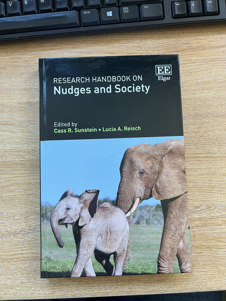 Exciting delivery today! My copy of the Research Handbook on Nudges and Society by my brilliant @CambridgeJBS colleague Lucia Reisch and @CassSunstein. You can catch both of them @Kings_College at our @KingsELab event on 4th of Dec: kingselab.org/events/sunstei…