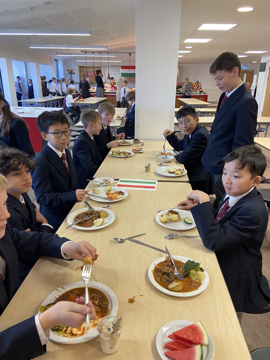 BromsVoices's tweet photo. Porkolt and paprikash ! Lunch enjoyed by all @sgiles1978 @BromsPrep https://t.co/C8Qx6ScEXL