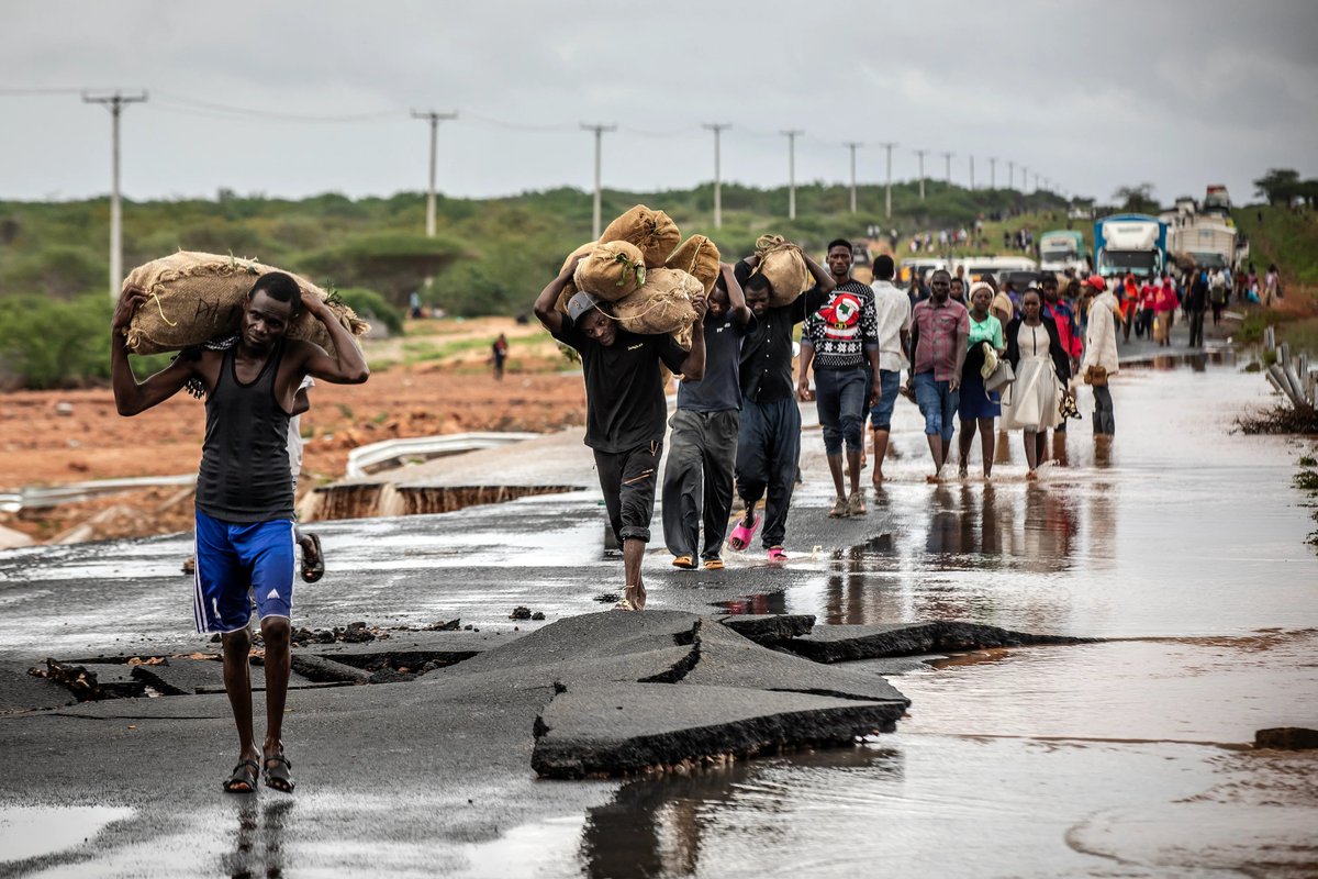 From drought to deluge: Kenyan villagers reel from floods 

buff.ly/49SdkP2 

#KenyanFloods #ClimateEmergency #DisasterRelief #FloodedCommunities #HumanitarianCrisis #ClimateChangeImpact #ExtremeWeatherEvents #ResilienceBuilding