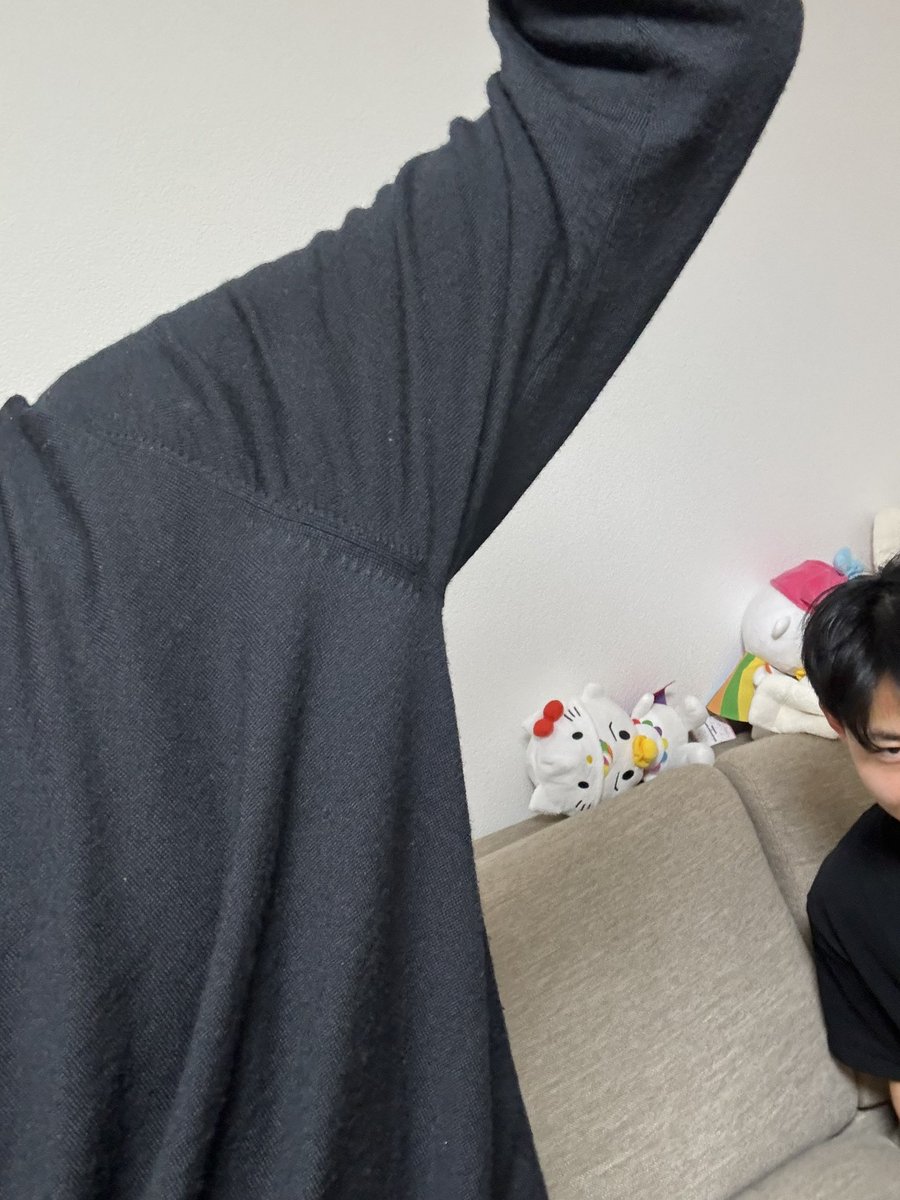 miya_bobak's tweet photo. 最後になりますが、最近寒くなりましたね。その影響かぎっくり肩のようなものになりました。皆様ご自愛ください。（これ以上腕が上がりません。） https://t.co/8CDkMQRKWj