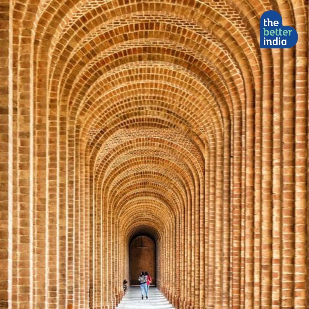 Symmetry that's steeped in history: How stunning are these pictures of Indian architecture?

PS. Can you guess where each of these was taken?

PC: Saumy's Bag 

#HeritageWeek #CulturalHeritage #CelebrateHeritage #HeritageMonth #History #CulturalPreservation #TimelessTraditions