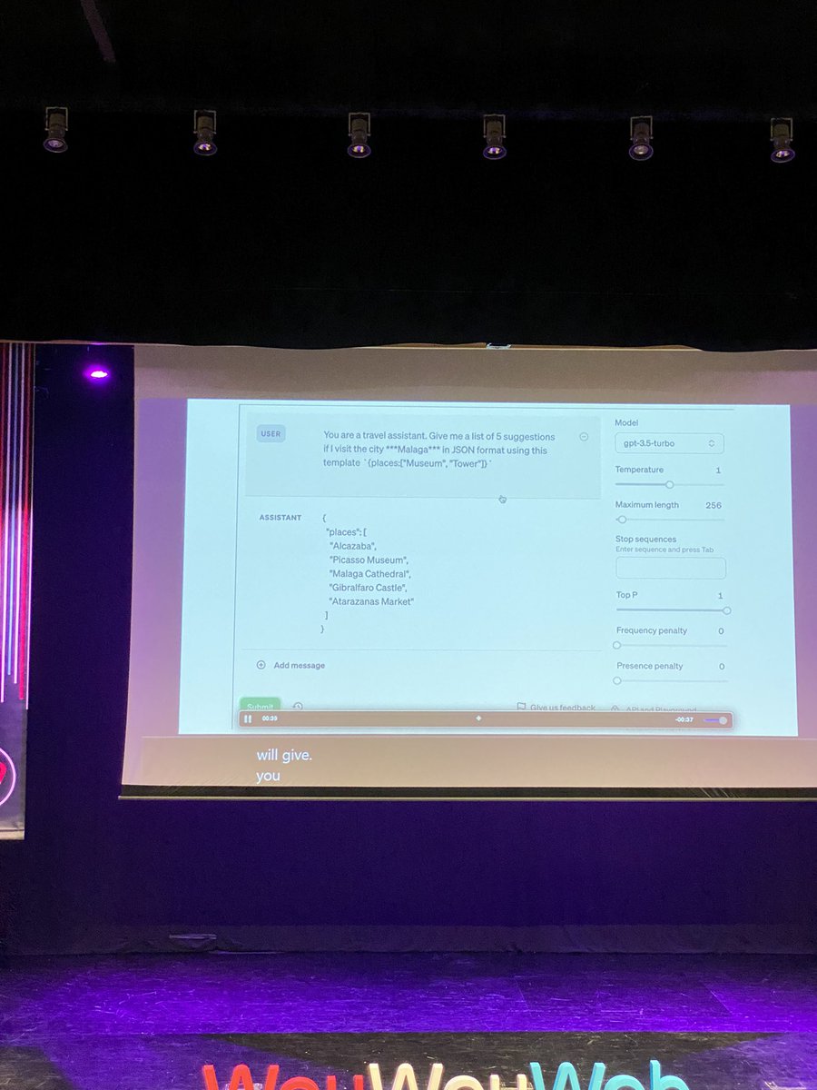 ChatGPT prompt engineering color web developers 🤯

#weyweyweb