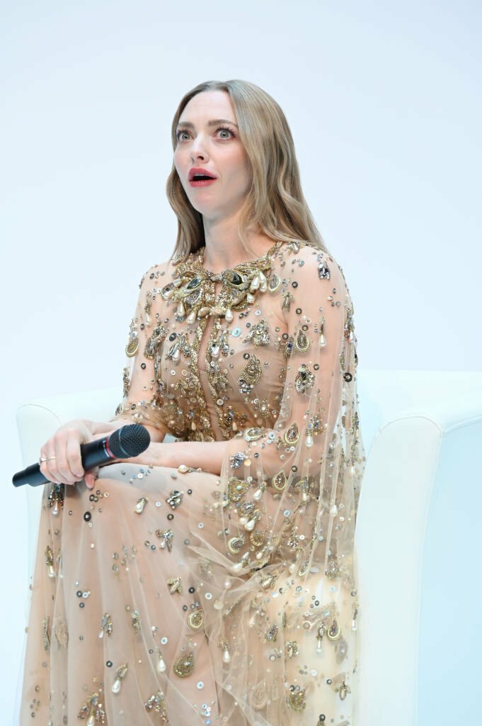 SeyfriedUpdates's tweet photo. She is the cutest ♥ #AmandaSeyfried https://t.co/U7CHhcBVWu