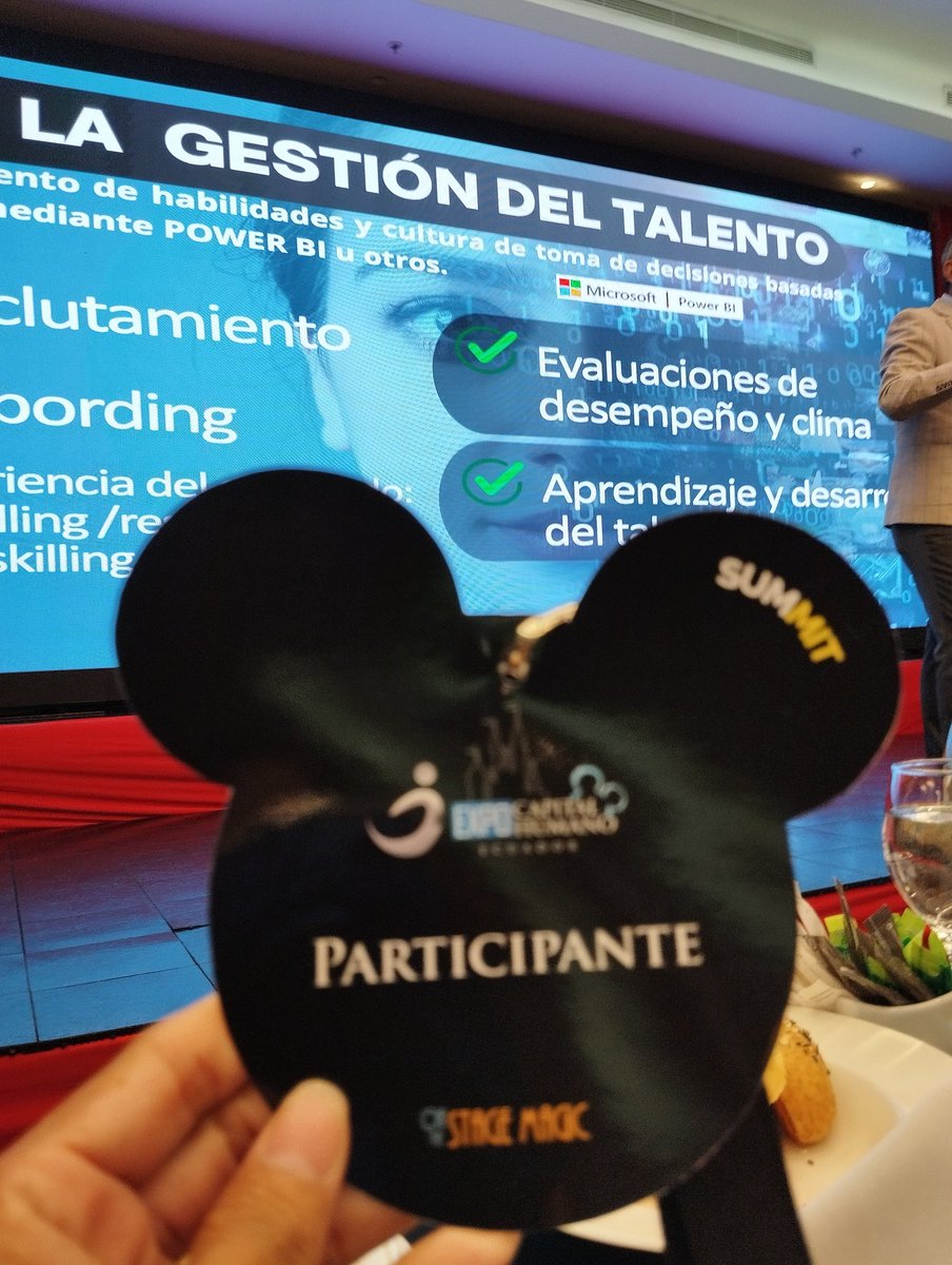 Angelica_ET's tweet photo. La magia llegó al Talento Humano
#expocapitalhumanoEc https://t.co/4X7e7qdV5H