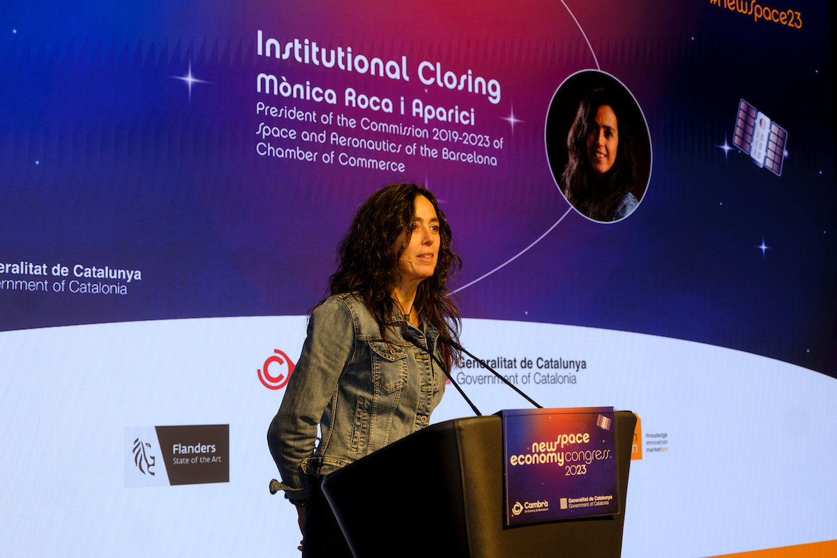 CambraBCN's tweet photo. 🚀 @MonicaRocaA reivindica la col·laboració entre empreses espacials i el reforç de la formació per millorar la igualtat de gènere al sector.

#NewSpace23 https://t.co/tStXwDx8IO