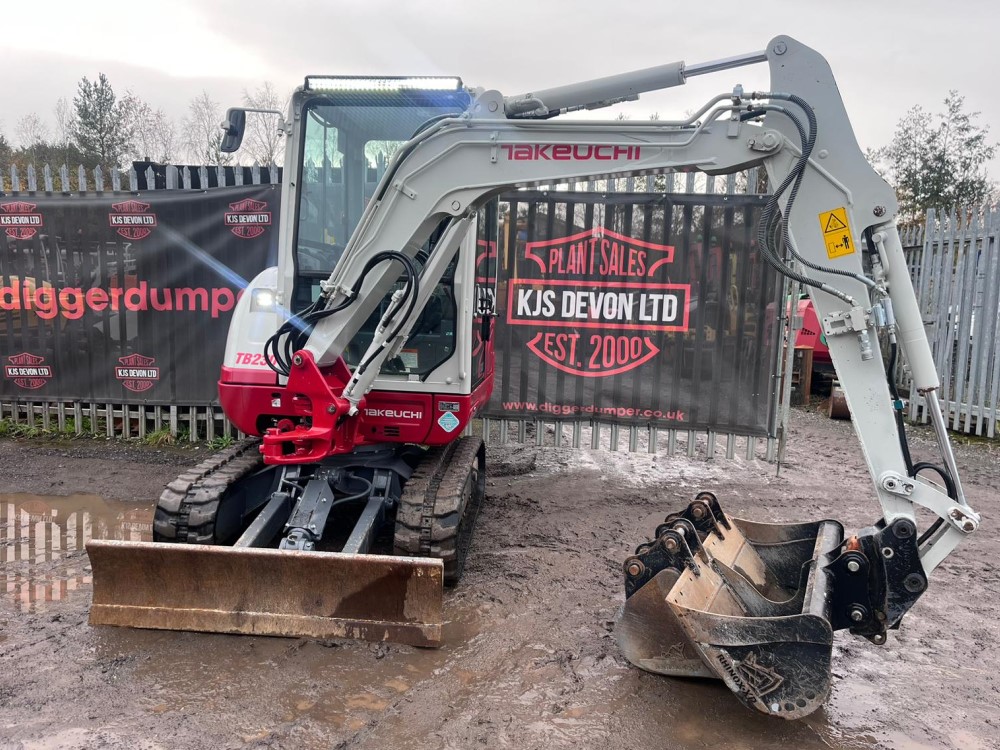 diggerdumper's tweet photo. 2021 Takeuchi TB230 excavator for sale. One of 3 currently in stock with more due in soon. https://t.co/upZ3ZrKEvF https://t.co/hDMYBbk5DM