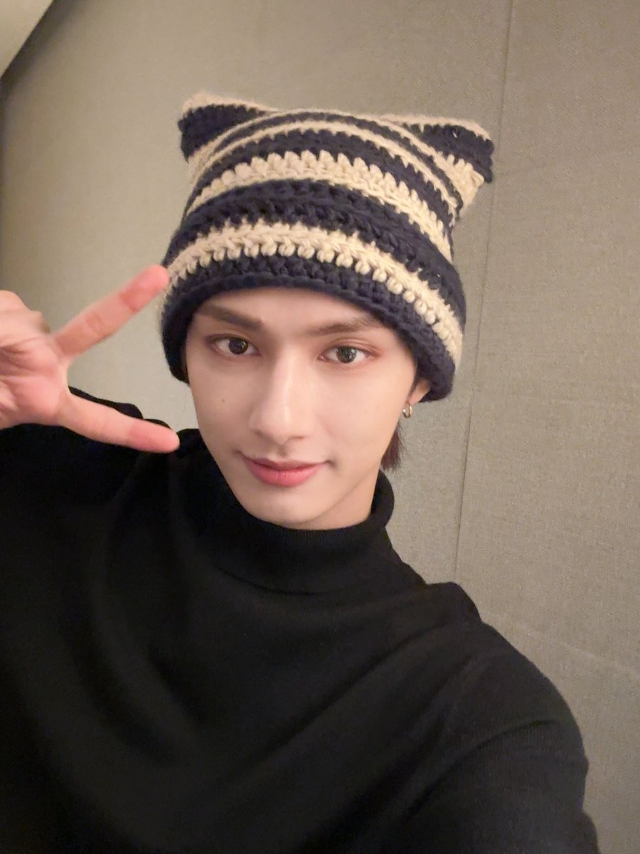 pledis_17's tweet photo. [17'S JUN] 🐱🧢 https://t.co/pVyuDcpQp0
