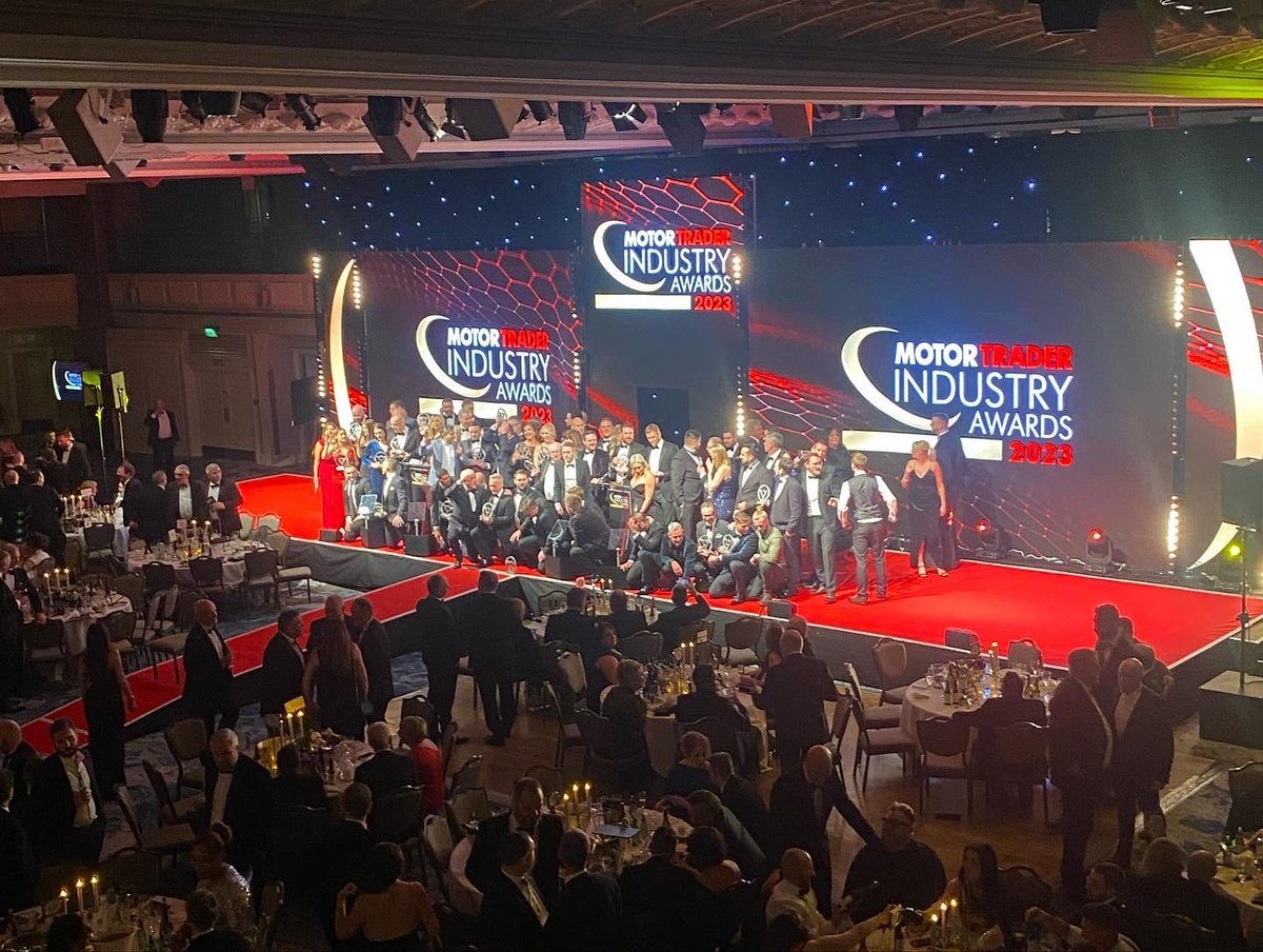 cargiant's tweet photo. π Used Car Retailer of the Year! π
We are honoured to have won this prestigious award at the Motor Trader Industry Awards. A huge well done to everyone at Team CG!
#awards #mtawards #cardealer #cargiant #motortrader https://t.co/edGXlDNxow