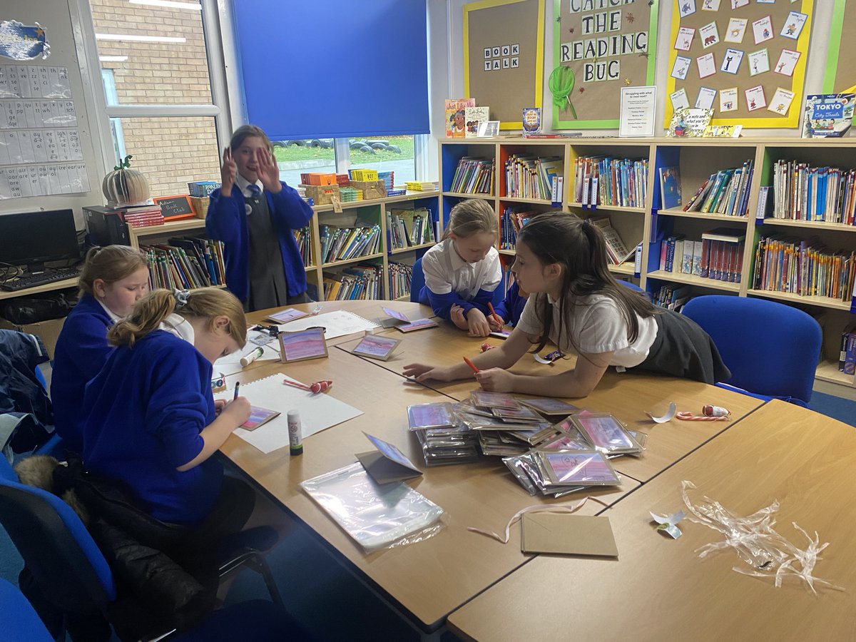 stelizabethsm22's tweet photo. Our Mini Vinnies have been busy making handmade Christmas cards to sell at our Parish Christmas Sale
#SeeThinkDo
@SVPEnglandWales https://t.co/MJXeQHo3Pq