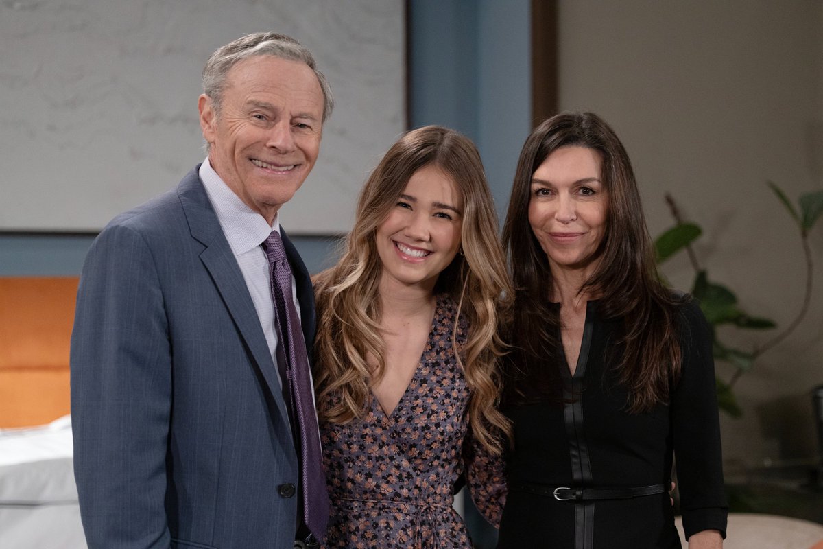 GeneralHospital's tweet photo. The Quartermaine's may not have full bellies, but they certainly know how to put on a show. Thanksgiving continues next week in Port Charles. In the meantime, enjoy these behind the scenes shots from today's festive, new episode! 🍂 🦃 #GH https://t.co/O7p9mDSumm