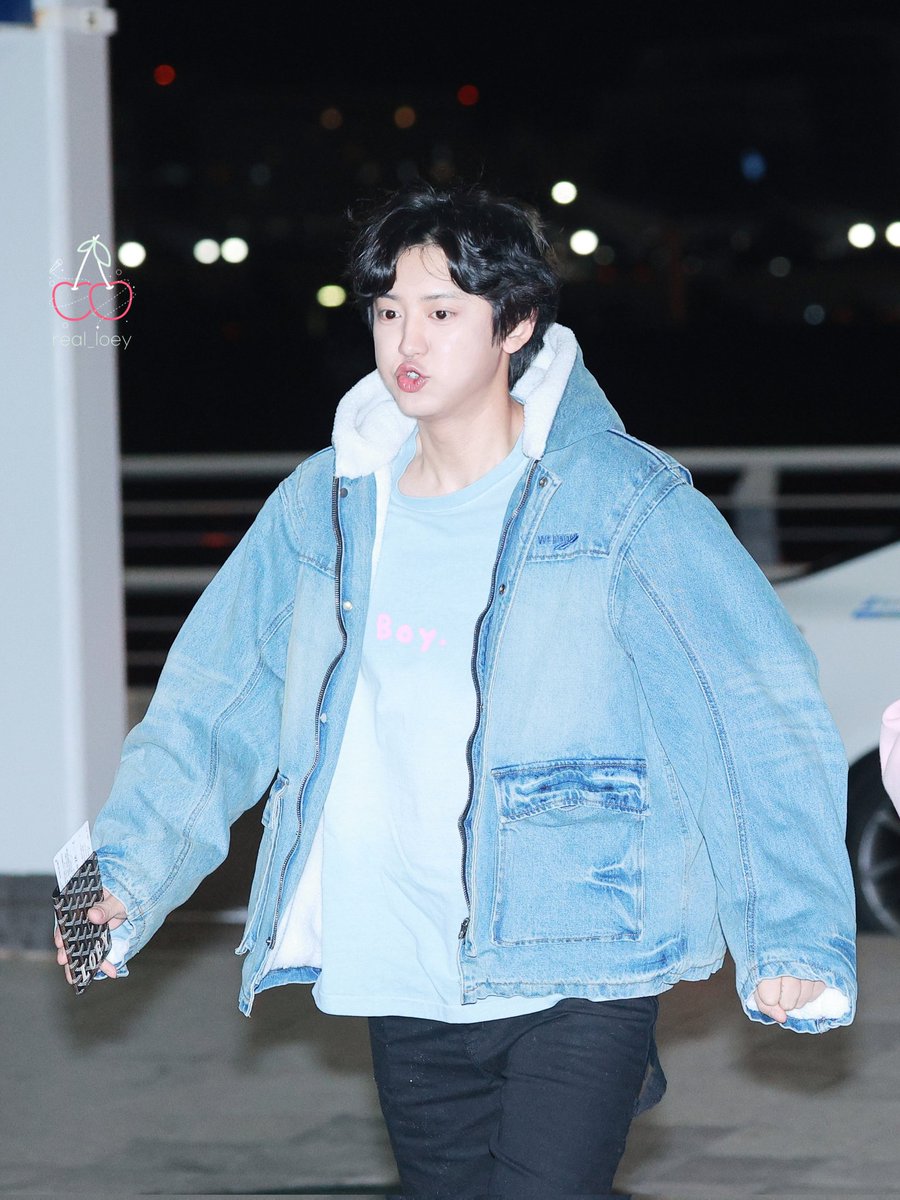 loey_real__pcy's tweet photo. 231123 홍콩 출국 1

 🍒 👑 이뻤다가 애교가득했다 귀여웠다 잘생겼다 다해요 

#찬열 #박찬열 #Chanyeol https://t.co/o9lIzQr2Vw
