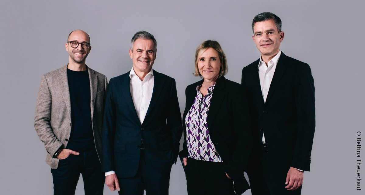 Drei neue Geschäftsführer bei der Zeit:
➡️kress.de/news/beitrag/1… #Medien #Führungskräfte #Publishing #Journalismus #Digital <a href="/zeitverlag/">ZEIT Verlagsgruppe</a> <a href="/DIEZEIT/">DIE ZEIT</a>  <a href="/zeitonline/">DIE ZEIT</a> <a href="/chrisroepke/">Christian Roepke</a> <a href="/rainer_esser/">Rainer Esser</a> <a href="/kall_nils/">Nils von der Kall</a>