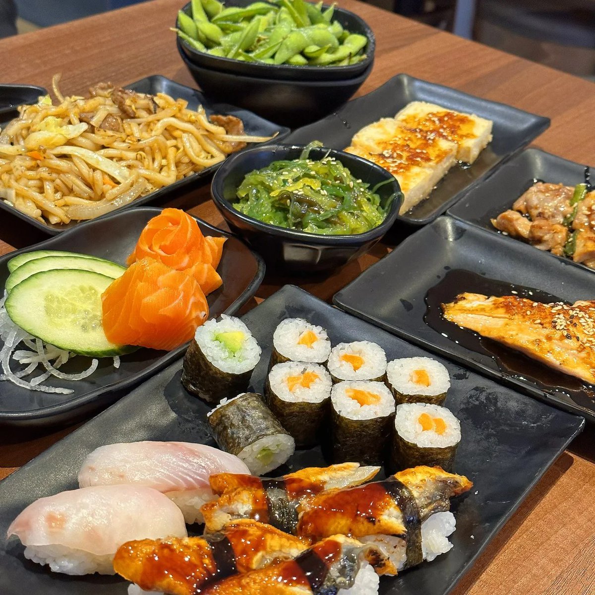 boon_nut's tweet photo. Japanese food is one of my favorite food groups 🍣🍣 https://t.co/KSXnrF80kO