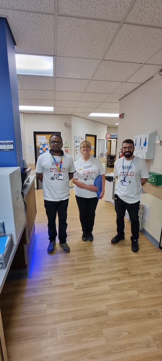 Ready for our IV to oral switch microbiology ward round in @HywelDdaHB as part of world antimicrobial awareness week. Promoting the advantages of #IVOS #WAAW2023 #AntibioticResistance @WelshAbx