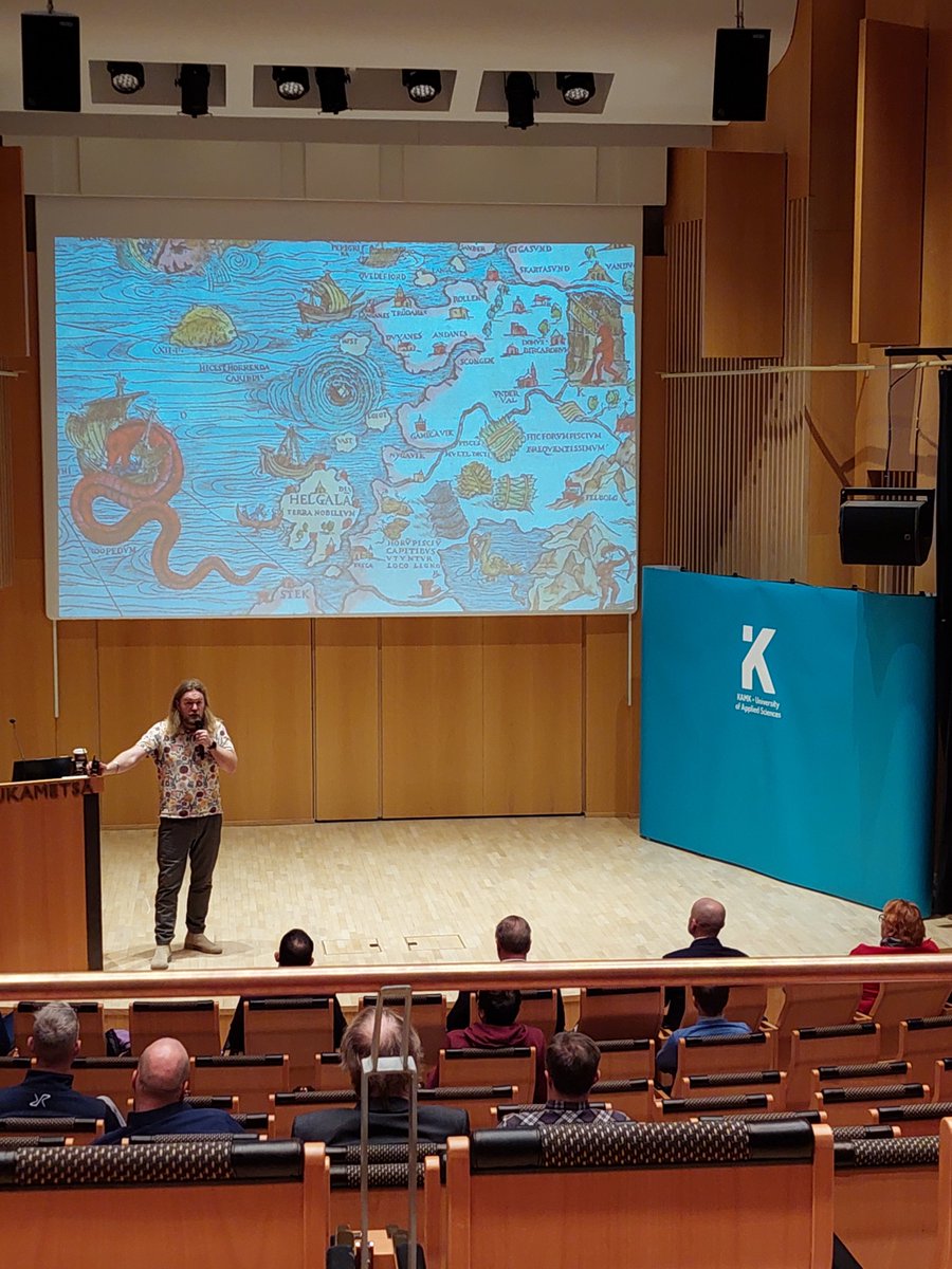 🐉Riski on niillä jotka eivät lähde tutkimaan tekoälyn mahdollisuuksia.

🙋‍♀️Pakko myöntää, #tekoäly alkoi inspiroida tänään uudella tavalla, kiitos <a href="/AnttiMerilehto/">Antti Merilehto 🇺🇦</a> ja <a href="/kamkRnD/">KAMK R&D</a> #Kainuu Digital Summit! 

🪚Modernit työkalut otettava käyttöön.
