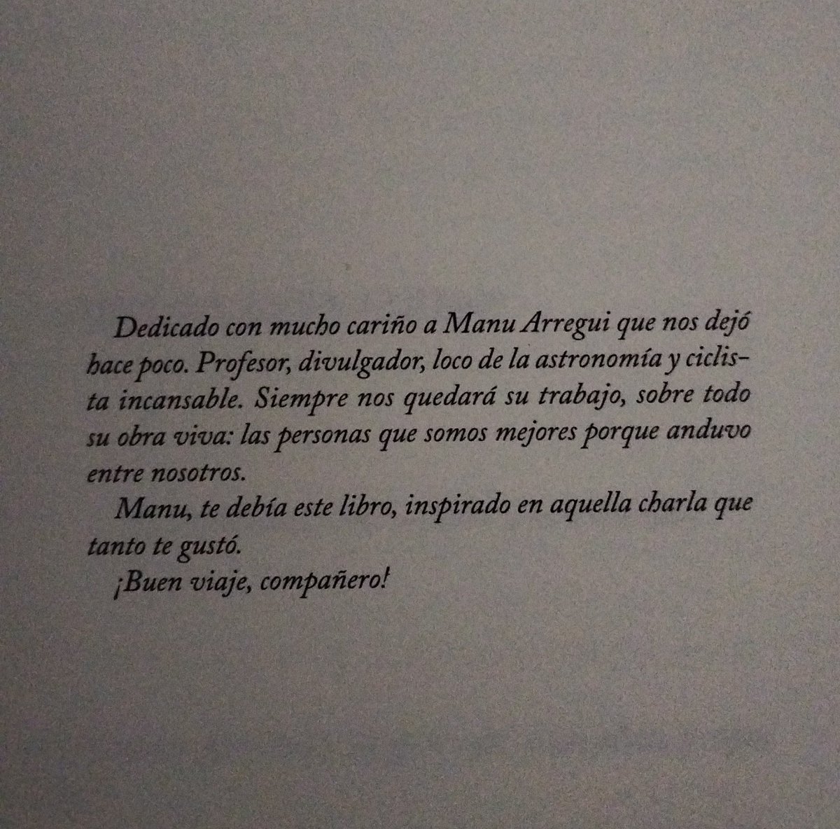 javierfpanadero's tweet photo. Esta es la dedicatoria de mi nuevo libro.
Un abrazo, Manu. La verdad es q tampoco nos leías por aquí antes.. ;) https://t.co/T6bpsNFPjj