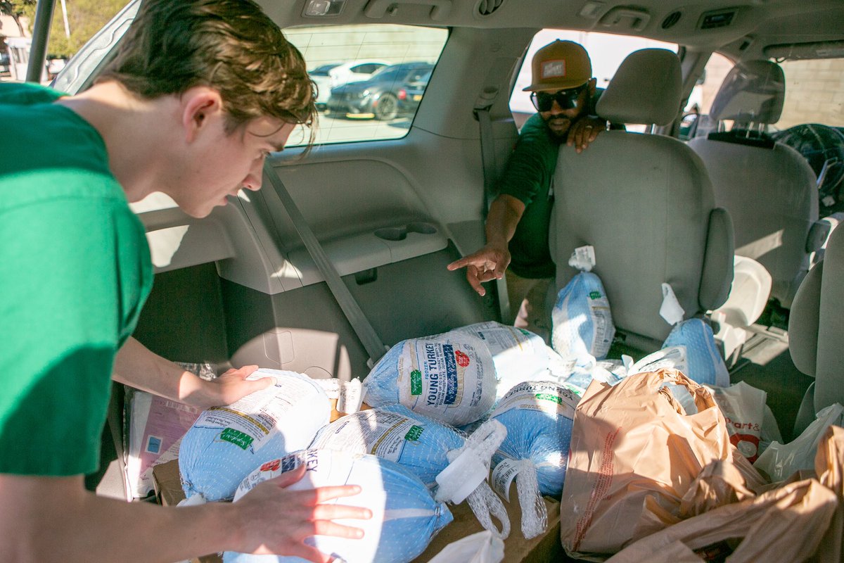 THANK YOU for helping us feed families this Thanksgiving through our friends at @StJosephCtr. We matched your donations. Let’s do it again in December! @MollyMcNearney