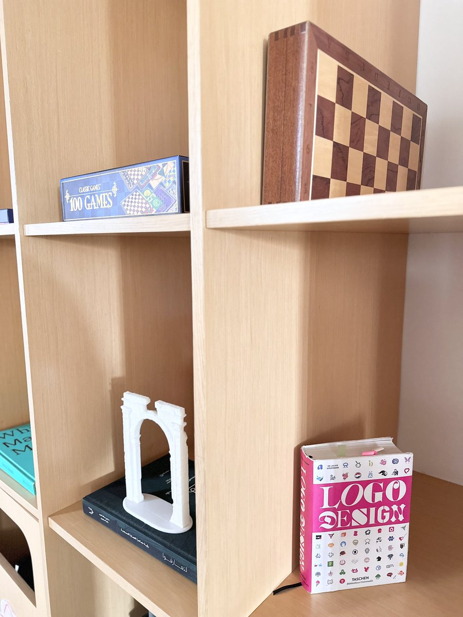 F4t1m48's tweet image. نظرة ثاقبة نحو الرقعة 🧩.

#vibes #chessboards .