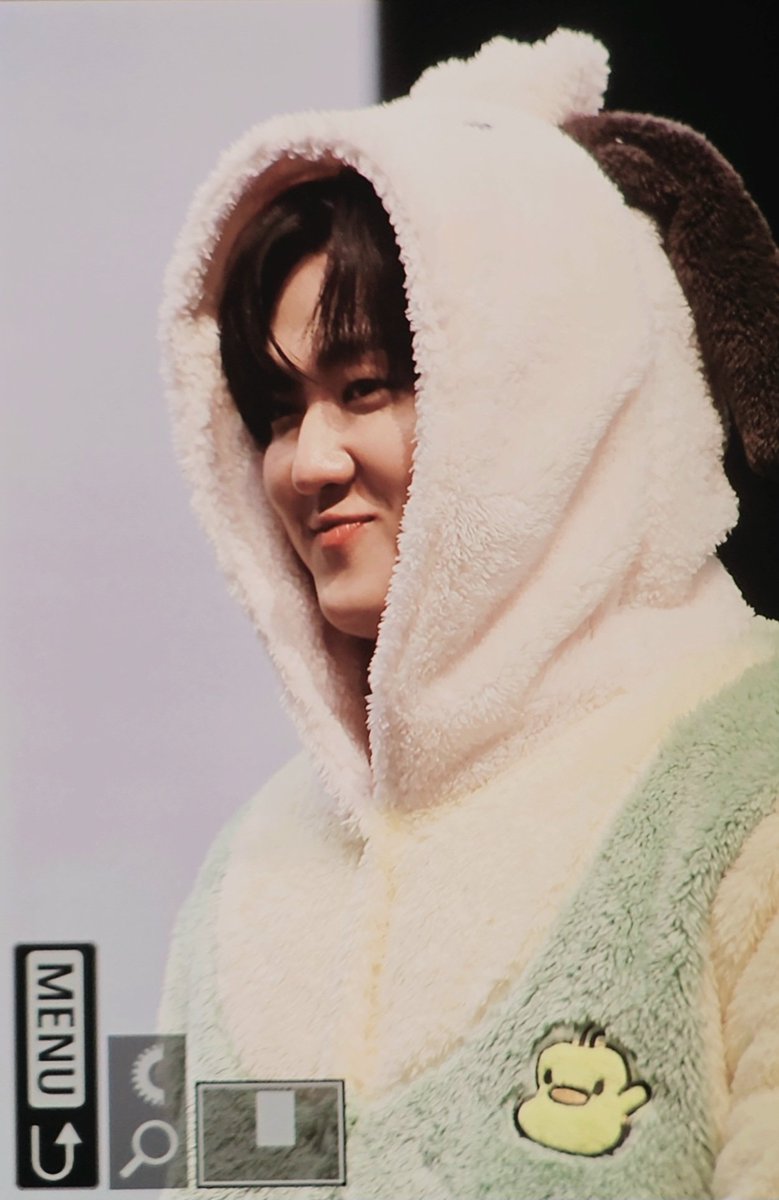 cheesechoux_cb's tweet photo. 231123 #창빈 #changbin https://t.co/k0C7I397hI