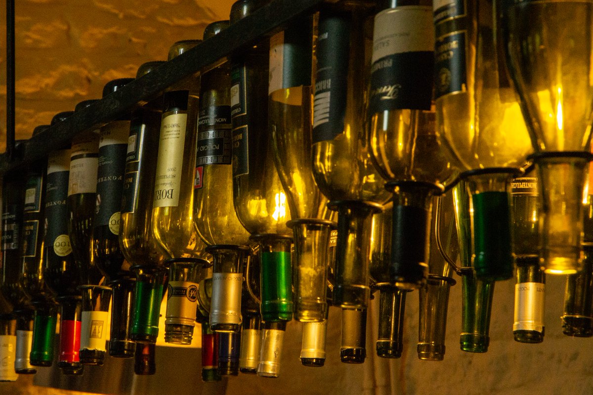 𝐄𝐯𝐞𝐧𝐢𝐧𝐠𝐬 𝐢𝐧 𝐋𝐚 𝐂𝐚𝐬𝐚 𝐕𝐞𝐫𝐝𝐞
𝐒𝐚𝐭𝐮𝐫𝐝𝐚𝐲 𝟏𝟔𝐭𝐡 𝐃𝐞𝐜𝐞𝐦𝐛𝐞𝐫
Don't miss out on our last Saturday evening of 2023 as we only have a few tables left.