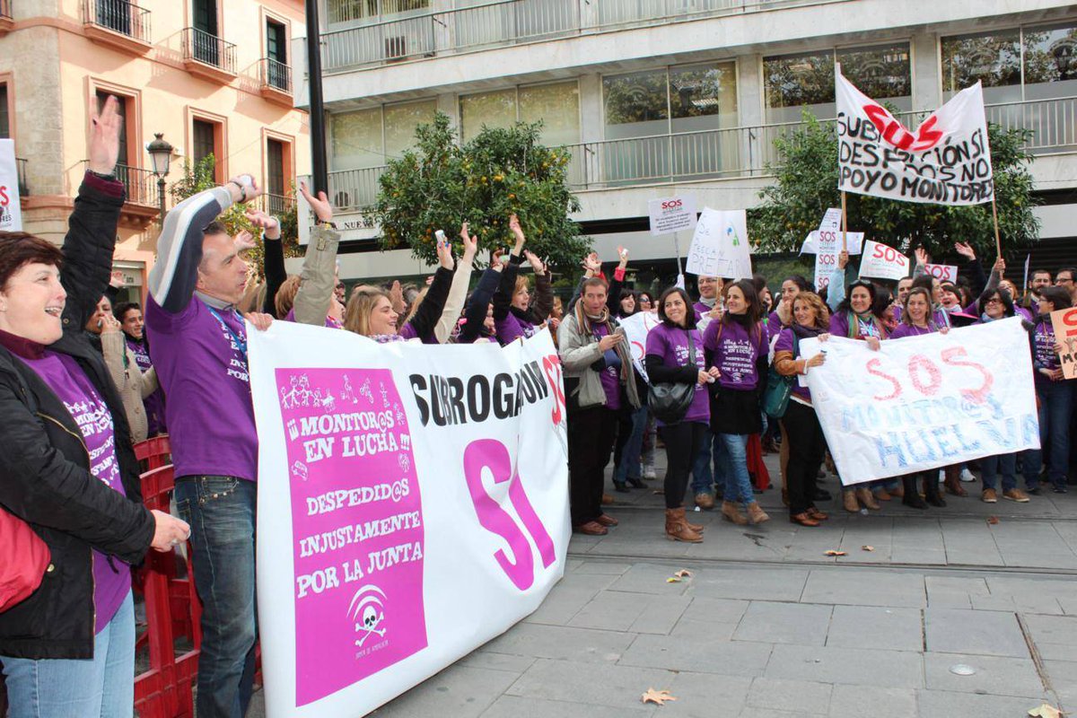 SOSMonitor's tweet image. 📷Entre estas dos imágenes hay 10 años justos

➡️ 1ª Manifestación regional de #MonitoresEnLucha #MonitorasEnLucha

➡️ Concentración de #PTIS externalizad@s por la dignificación de sus condiciones laborales (Cádiz)

🎞️ Cambian los protagonistas, la película la misma

#Subrogación
