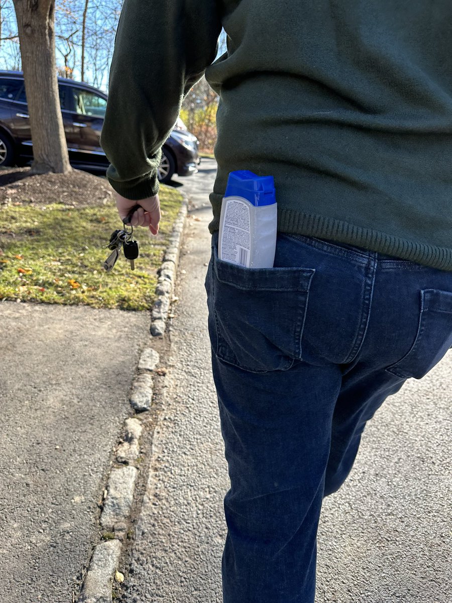 TJHitchings's tweet image. Bro is not messing around today