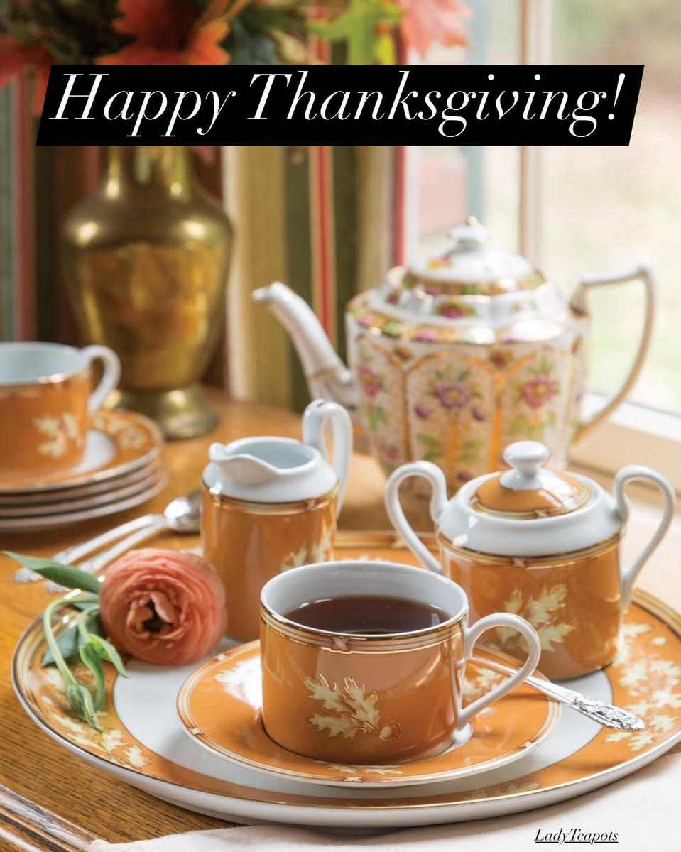 Thanksgiving is one of my favorite days of the year because it reminds us all to give thanks. Simple blessings are all around us. Once we receive them with thanksgiving and appreciation, we experience true joy. From my home to yours, wishing you a happy thanksgiving day. ❤️