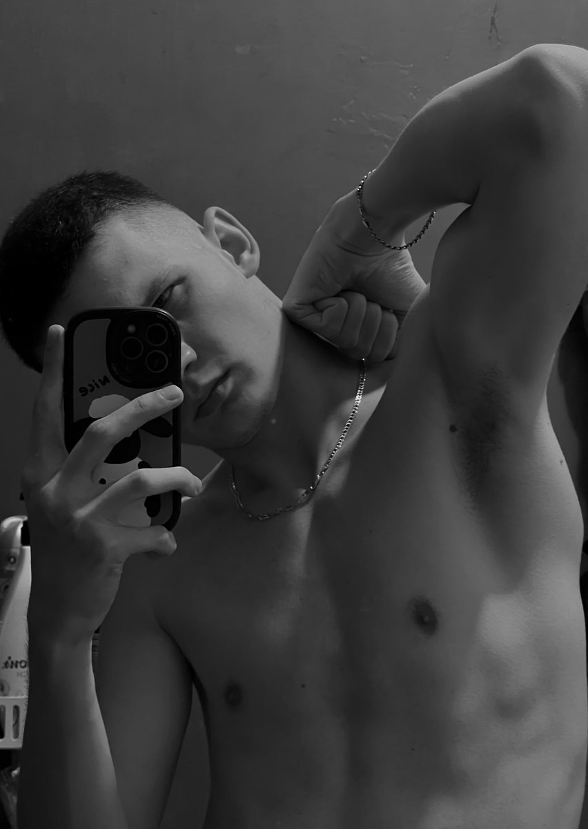 Сірий, як вовк, ауф tweet media