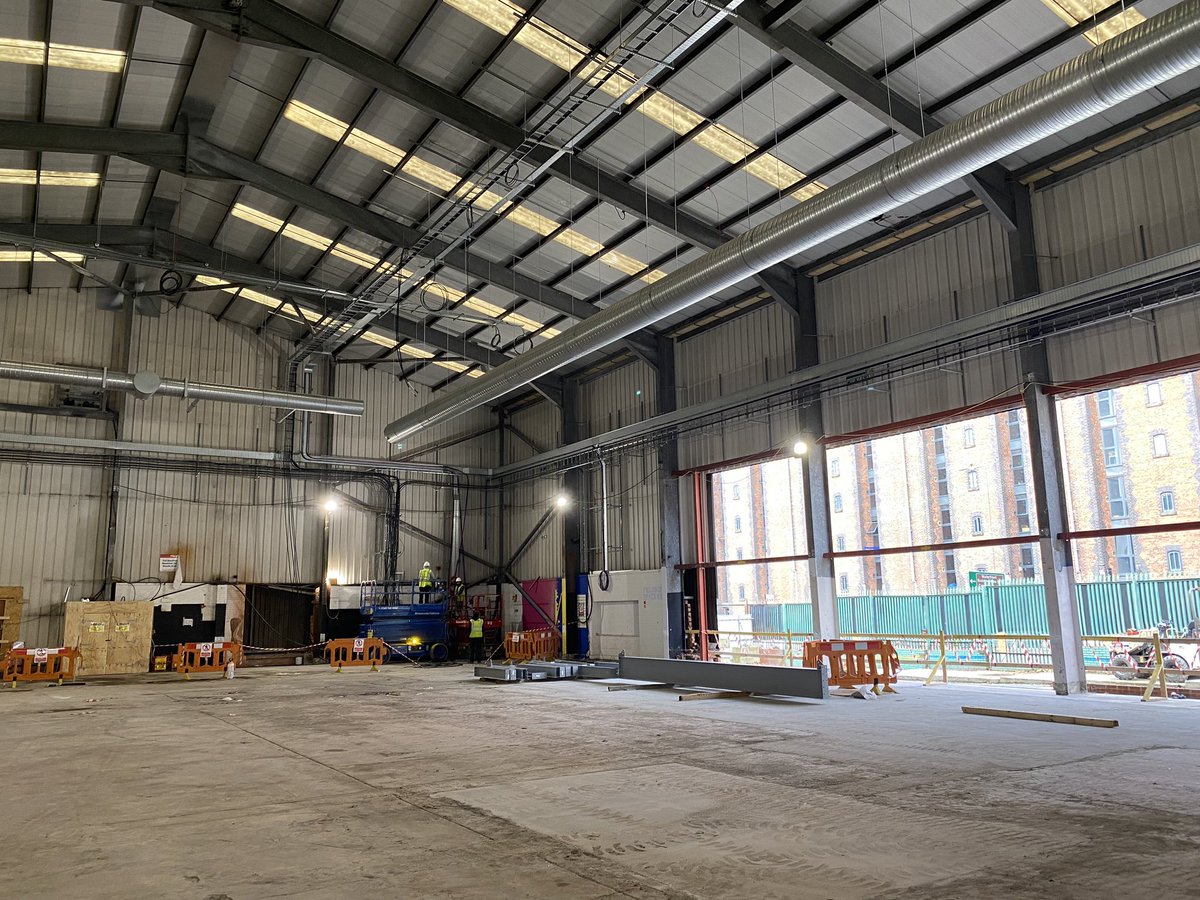 CommsConverged's tweet photo. Exciting new project underway.

We were onsite today to meet the survey engineer as we prepare to install x2 Leased Line circuits in a brand new entertainment venue.

Both out of different exhanges for a fully redundant solution with seamless switching 🤓

More to follow…….. https://t.co/nvoMnbd8Ib
